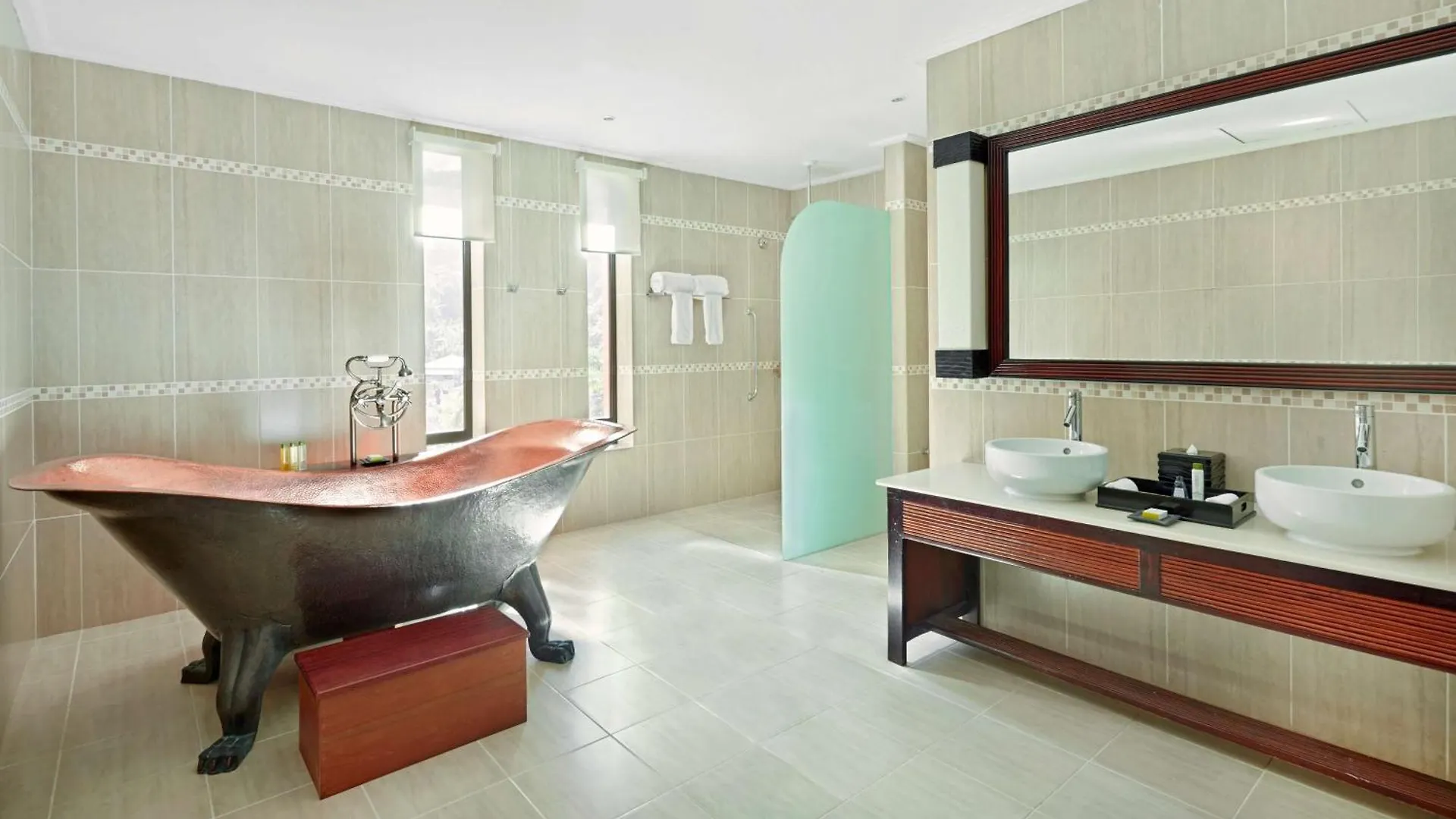 ****  Doubletree By Hilton Seychelles Allamanda Resort & Spa Takamaka Seychelles