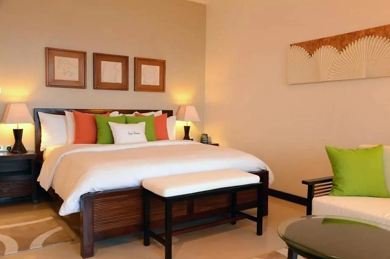 ****  Doubletree By Hilton Seychelles Allamanda Resort & Spa Takamaka Seychellerna