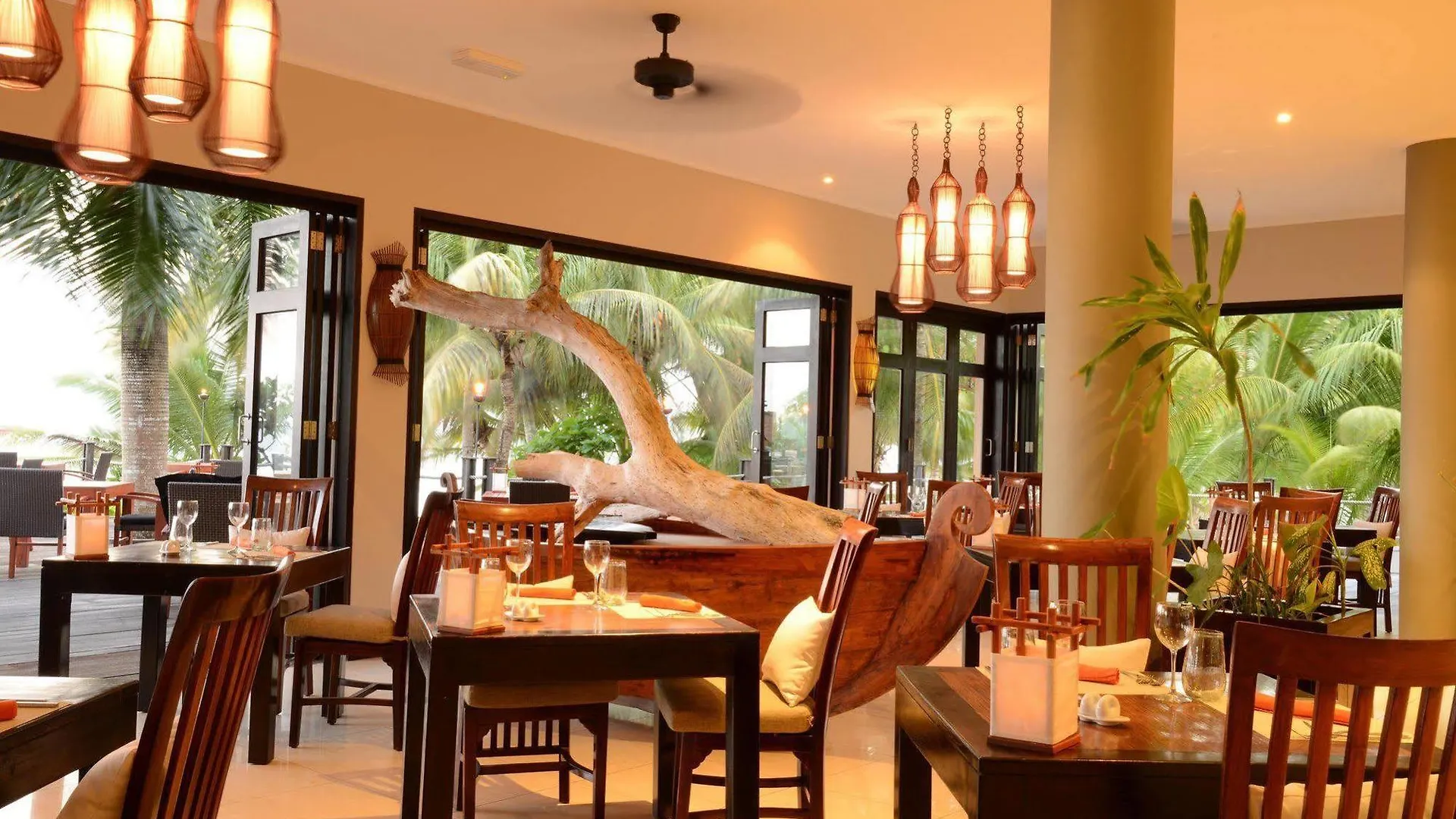 Doubletree By Hilton Seychelles Allamanda Resort & Spa Takamaka