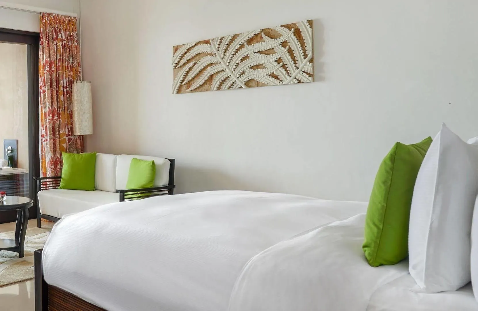 Doubletree By Hilton Seychelles Allamanda Resort & Spa Takamaka 4*,
