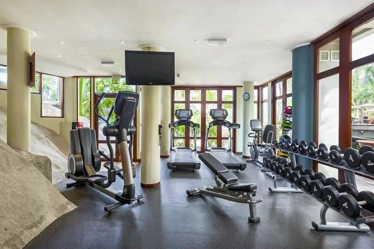 Doubletree By Hilton Seychelles Allamanda Resort & Spa Takamaka 4*,